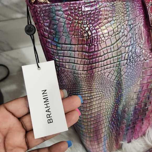 ✨️💜 BRAHMIN Melbourne Ombre shira magical mini  bucket crossbody ✨️💜 - Picture 4 of 8